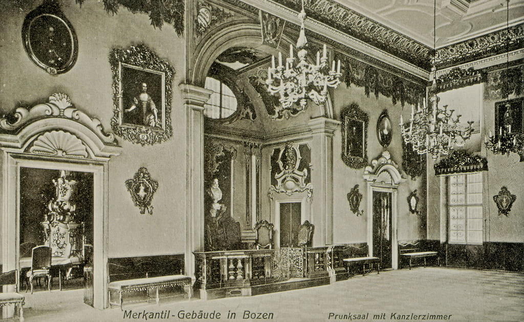 Palazzo Mercantile (1)