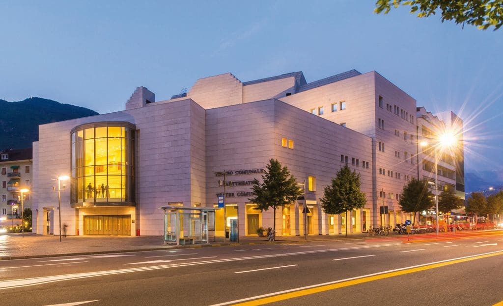 Teatro Comunale di Bolzano / Stadttheater Bozen (Foto Seehauser)