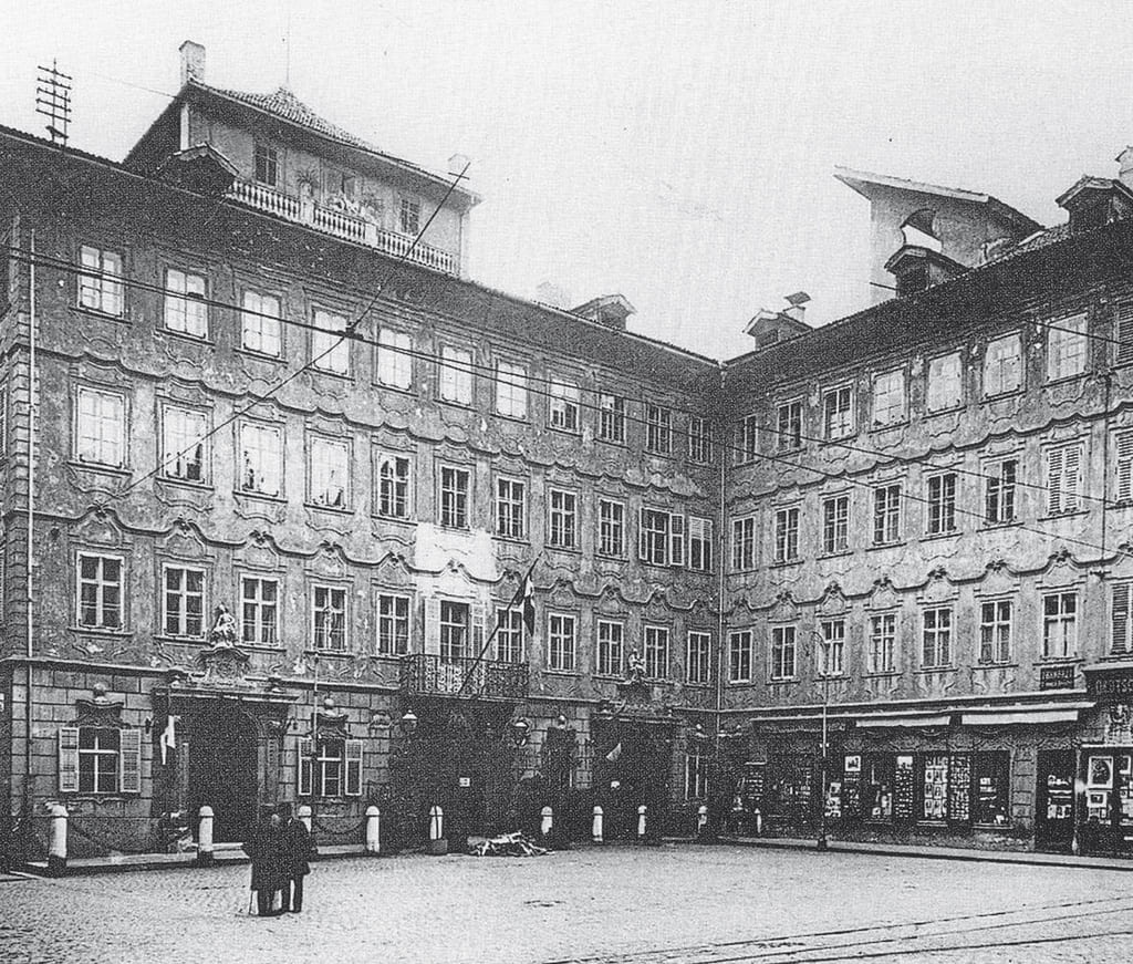 Theater zur Kaiserkrone (2)